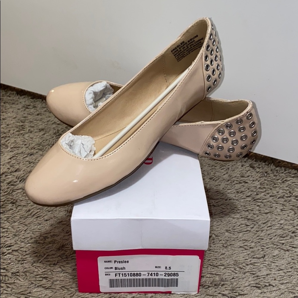 Ballet Flats with Grommet Heel Embellishments